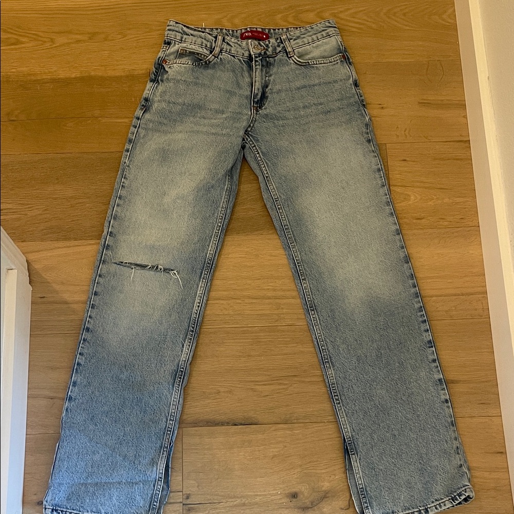 Zara Men's Faded Blue Straight Jeans